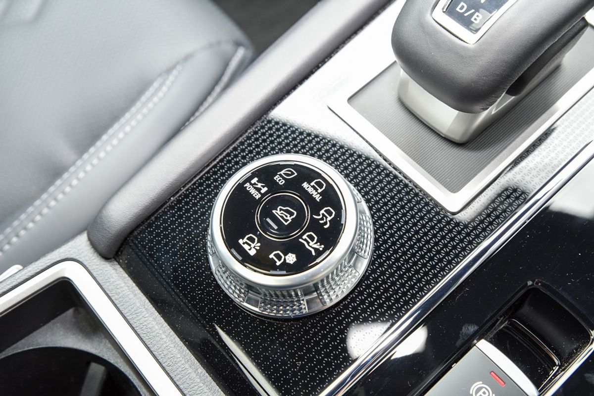 2025 Mitsubishi Outlander PHEV GSR ZM