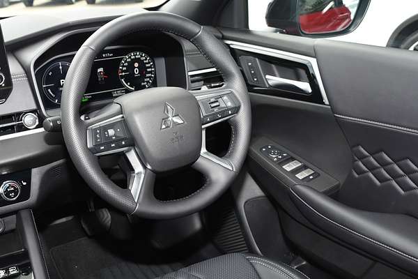 2025 Mitsubishi Outlander PHEV GSR ZM