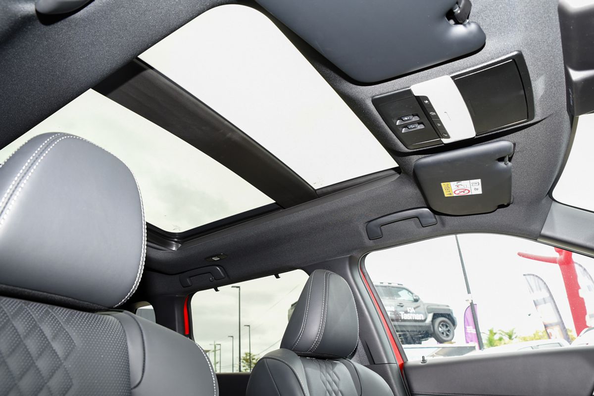 2025 Mitsubishi Outlander PHEV GSR ZM