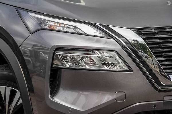 2025 Nissan X-TRAIL ST-L T33