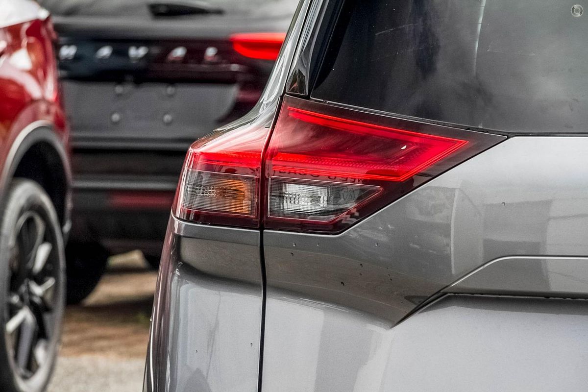 2025 Nissan X-TRAIL ST-L T33