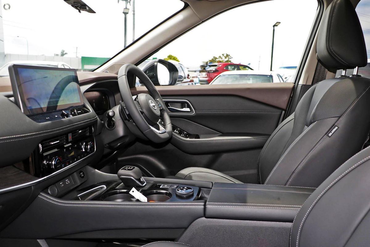 2025 Nissan X-TRAIL Ti-L T33