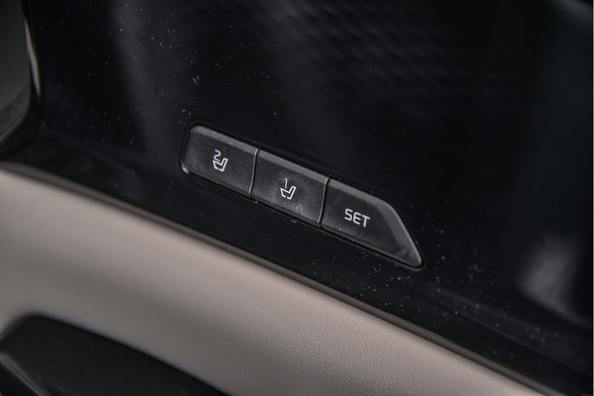 2021 Kia Carnival Platinum KA4