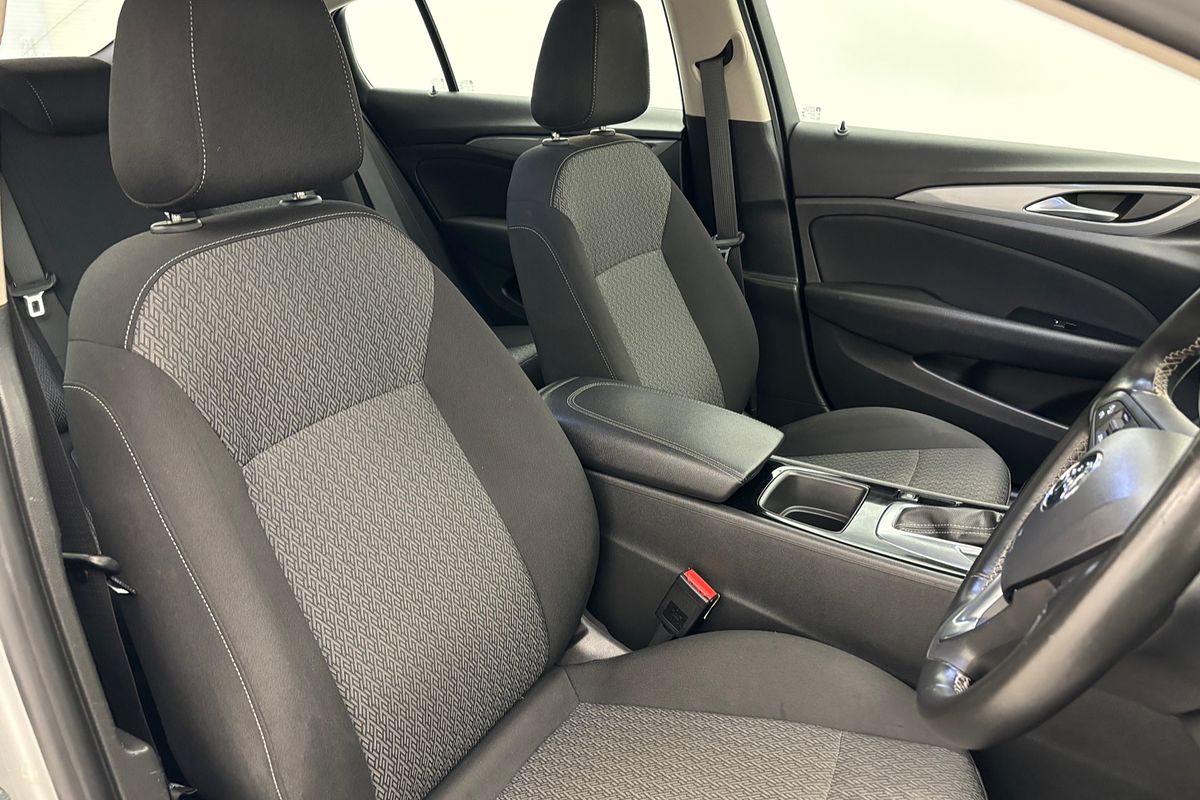 2018 Holden Commodore LT ZB