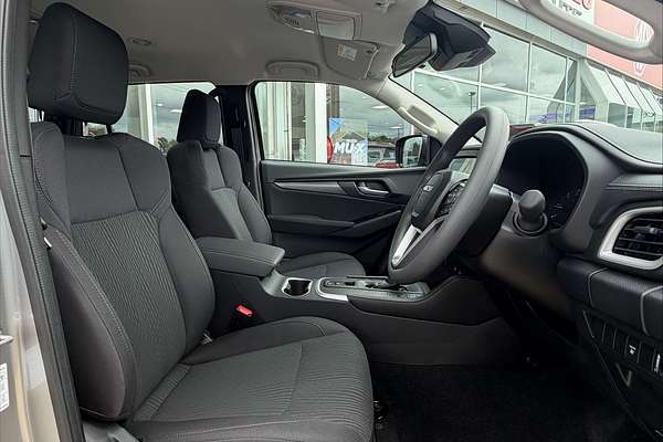 2025 Isuzu MU-X LS-M