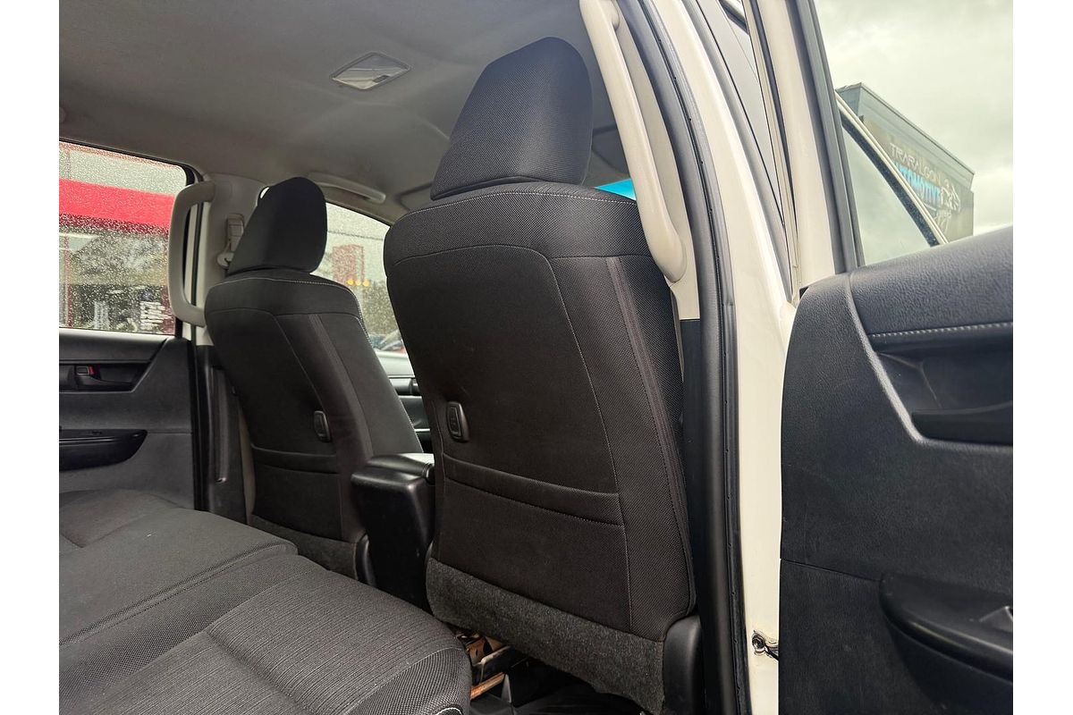 2018 Toyota Hilux SR GUN126R 4X4