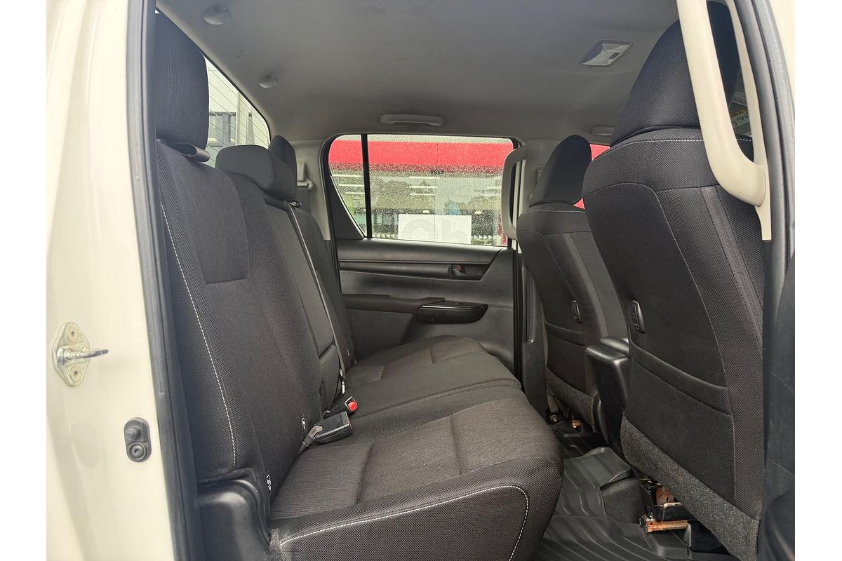 2018 Toyota Hilux SR GUN126R 4X4