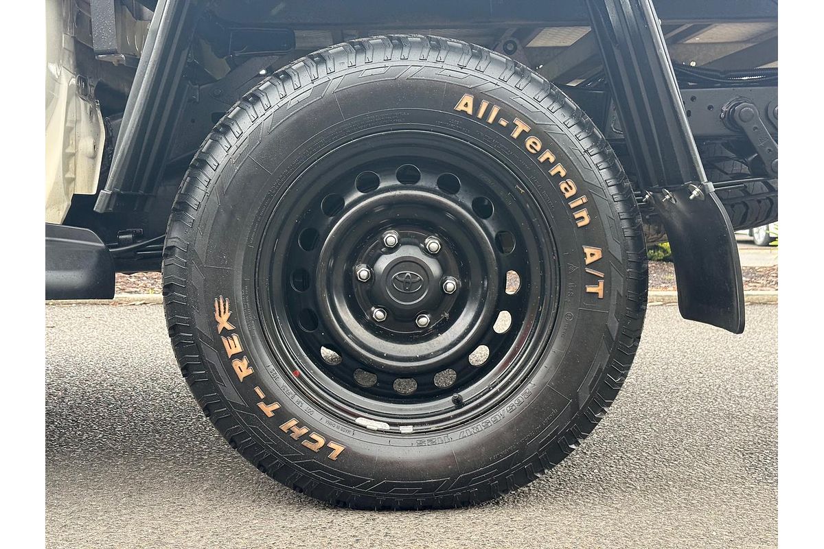 2018 Toyota Hilux SR GUN126R 4X4