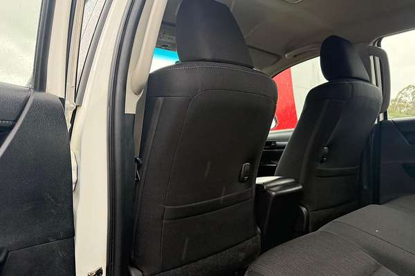 2018 Toyota Hilux SR GUN126R 4X4