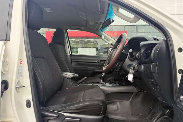 2018 Toyota Hilux SR GUN126R 4X4