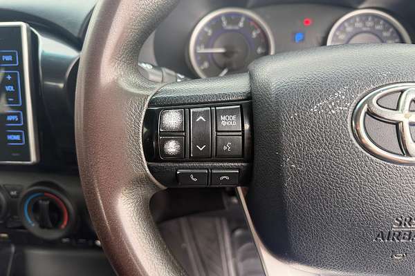 2018 Toyota Hilux SR GUN126R 4X4