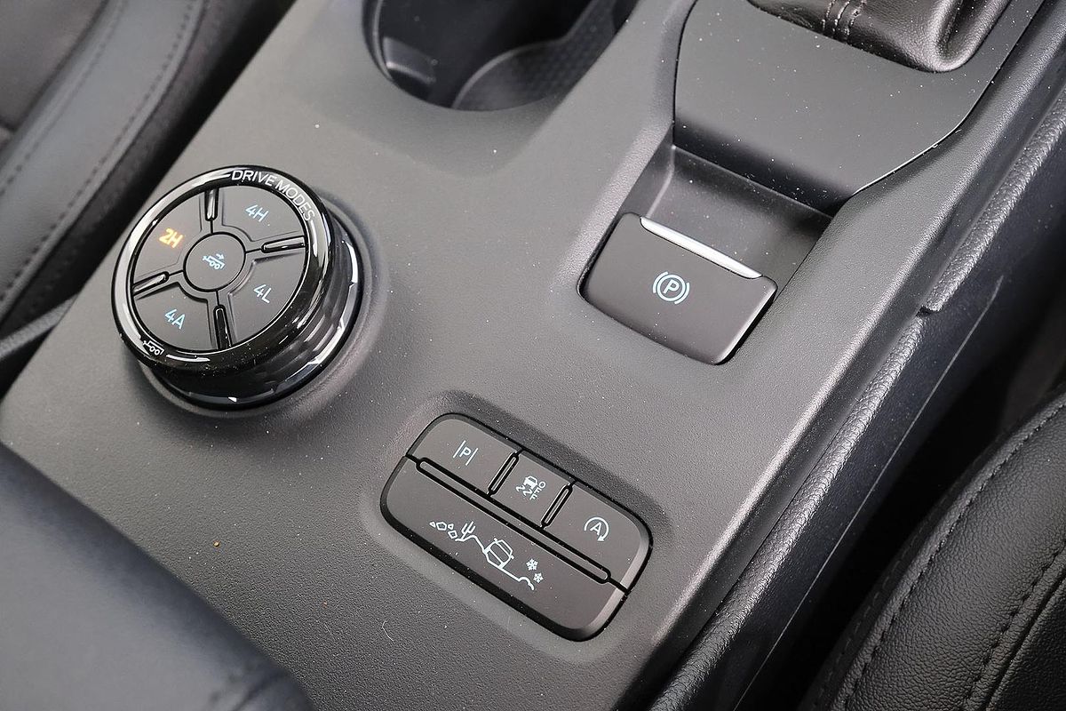 2025 Ford Everest Trend 2.0L