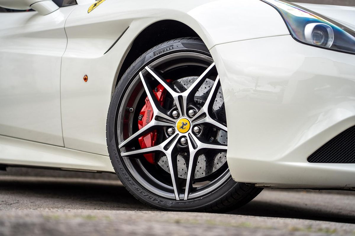 2015 Ferrari California T F149