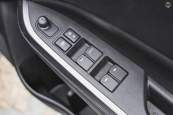 2023 Suzuki Vitara Limited Edition LY Series II