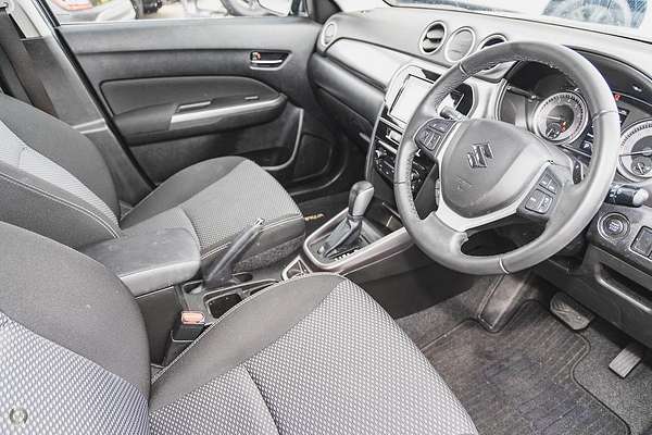 2023 Suzuki Vitara Limited Edition LY Series II