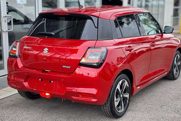 2025 Suzuki Swift Hybrid GLX UZ