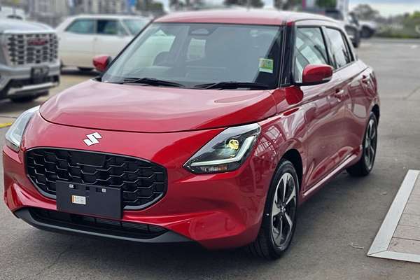 2025 Suzuki Swift Hybrid GLX UZ