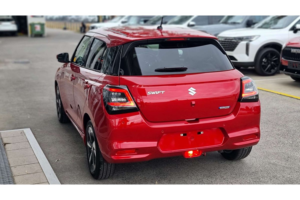 2025 Suzuki Swift Hybrid GLX UZ