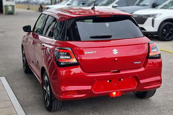 2025 Suzuki Swift Hybrid GLX UZ