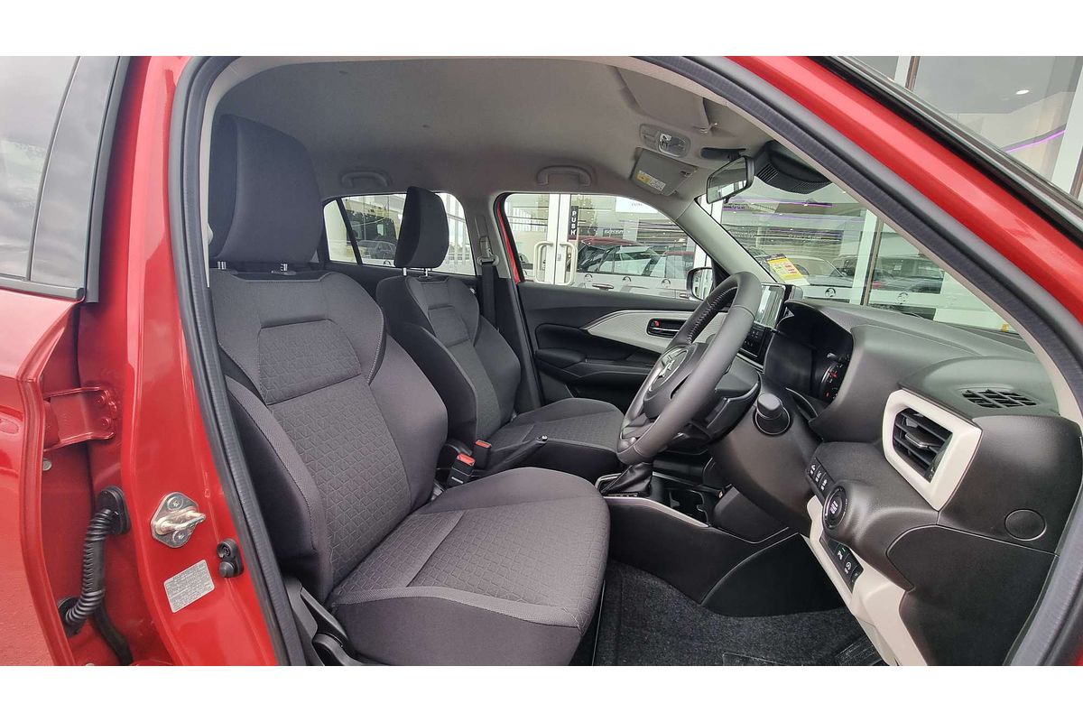 2025 Suzuki Swift Hybrid GLX UZ