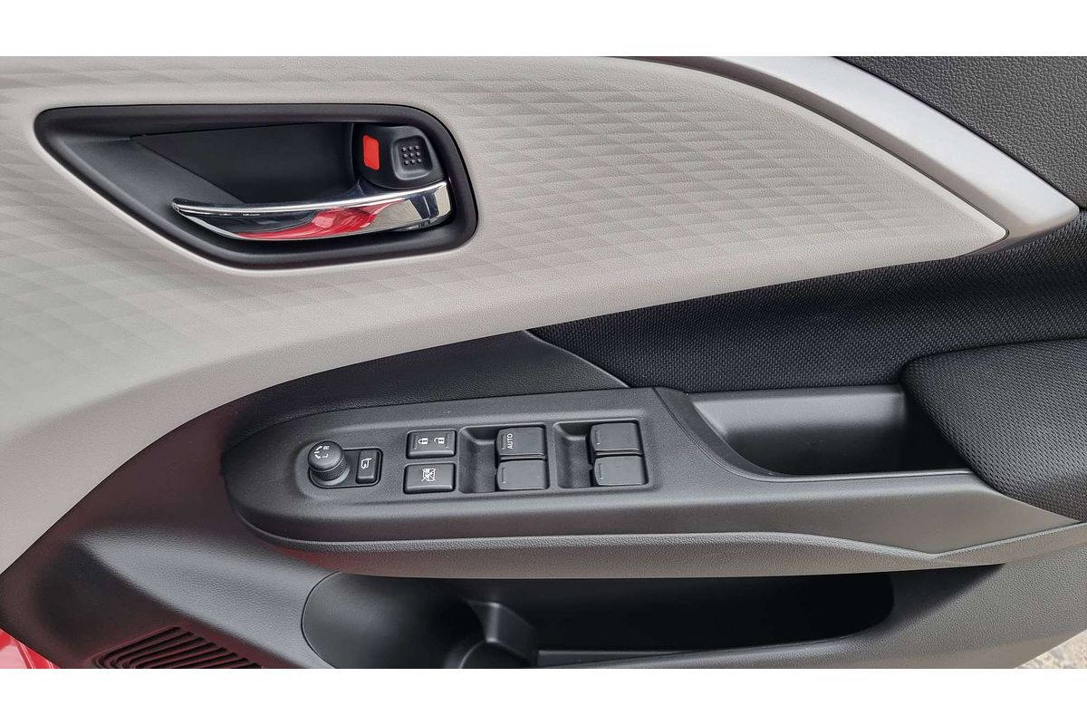 2025 Suzuki Swift Hybrid GLX UZ