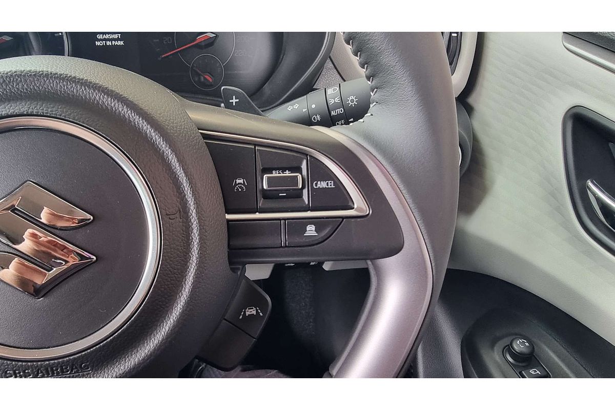 2025 Suzuki Swift Hybrid GLX UZ