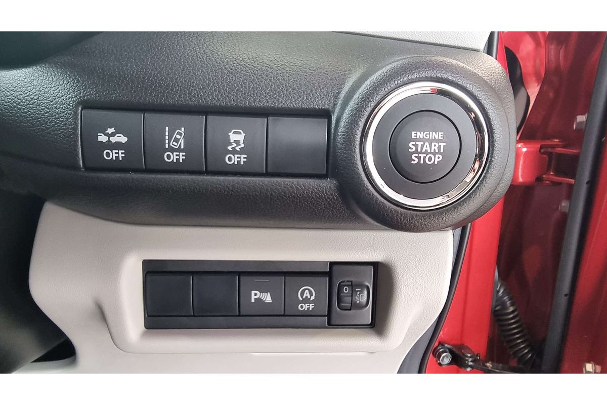 2025 Suzuki Swift Hybrid GLX UZ