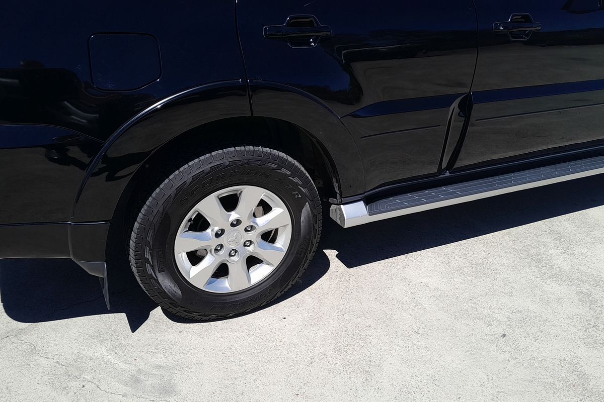 2012 Mitsubishi Pajero GLX-R NW