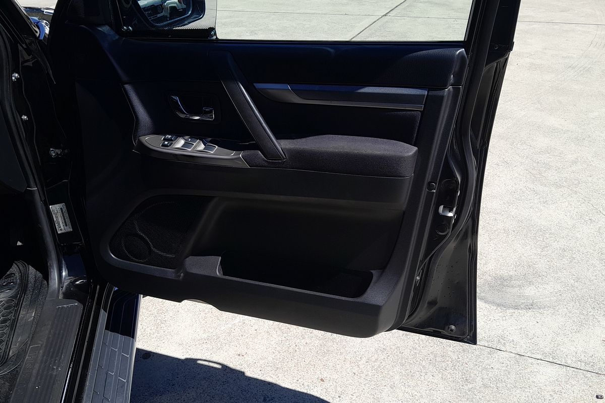 2012 Mitsubishi Pajero GLX-R NW