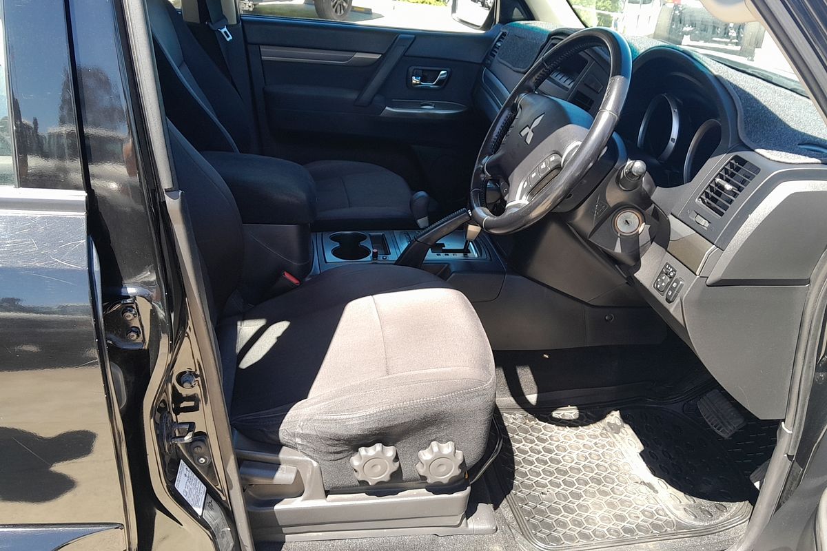 2012 Mitsubishi Pajero GLX-R NW