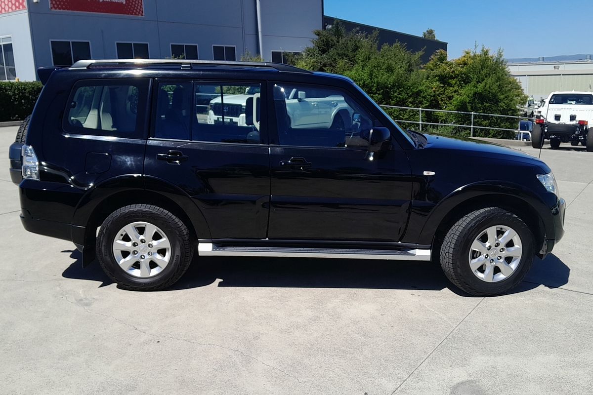 2012 Mitsubishi Pajero GLX-R NW