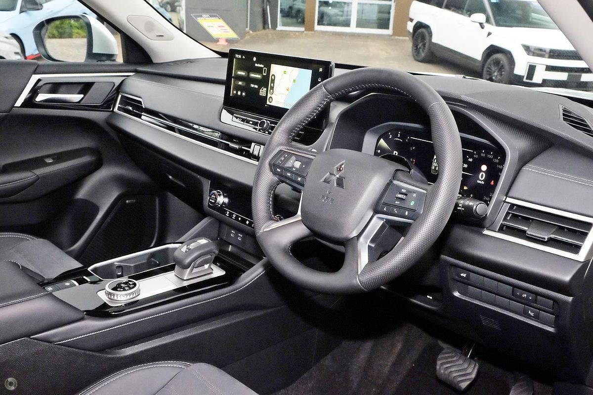 2025 Mitsubishi Outlander Aspire ZM