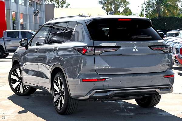 2025 Mitsubishi Outlander Exceed ZM