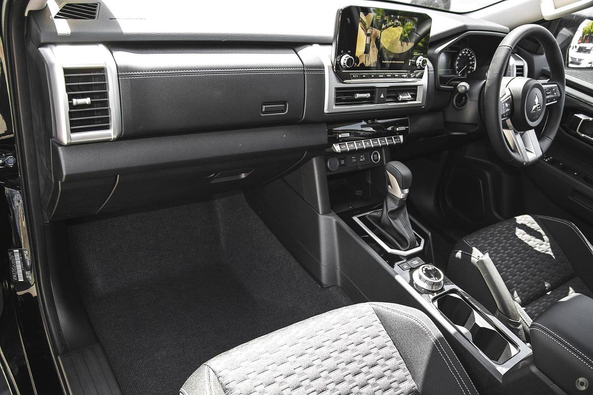 2025 Mitsubishi Triton GLS MV 4X4