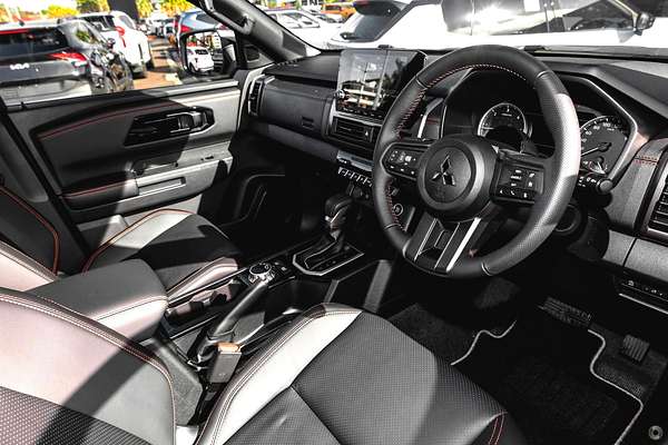 2025 Mitsubishi Triton GSR MV 4X4