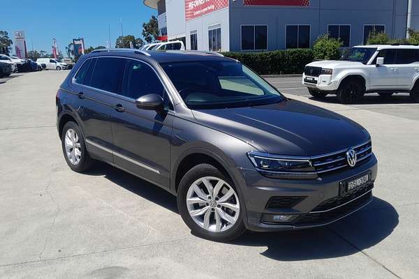 2017 Volkswagen Tiguan 140 TDI HIGHLINE 5NA