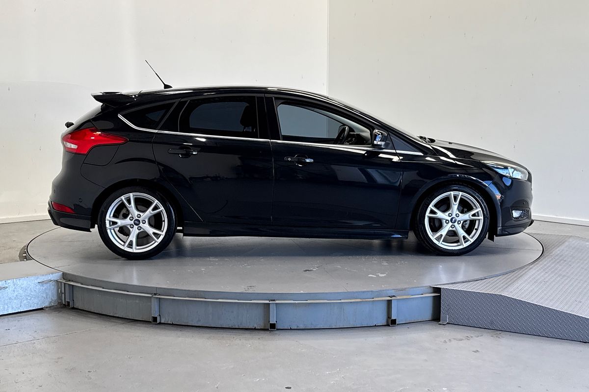 2016 Ford Focus TITANIUM LZ