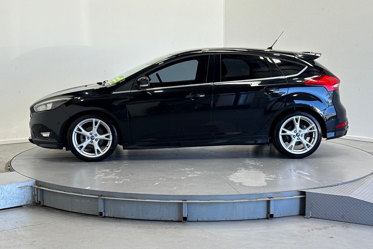 2016 Ford Focus TITANIUM LZ