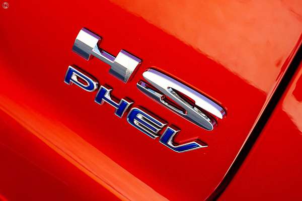 2025 MG HS Super Hybrid Essence AS33P