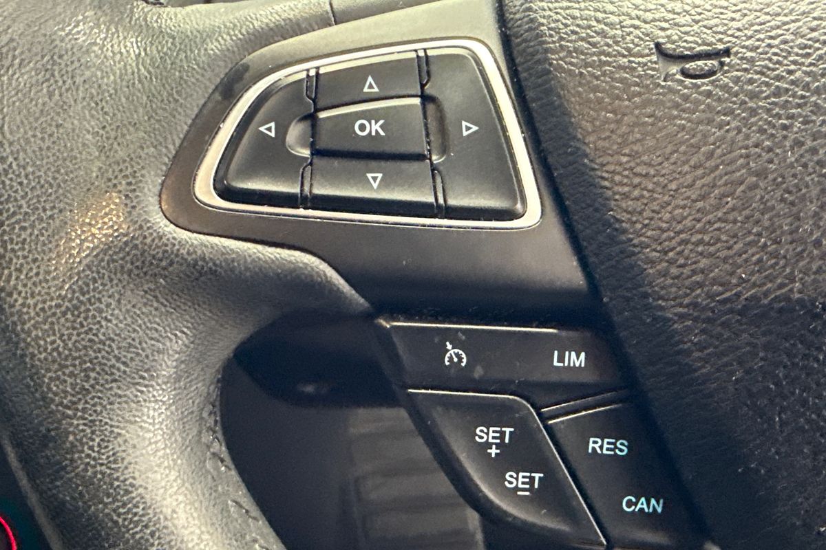 2016 Ford Focus TITANIUM LZ