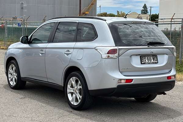 2013 Mitsubishi Outlander ES ZJ