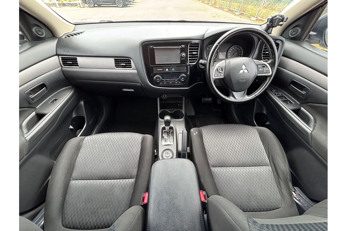 2013 Mitsubishi Outlander ES ZJ