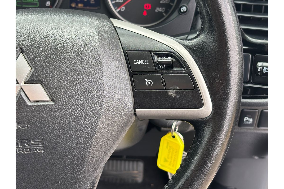 2013 Mitsubishi Outlander ES ZJ