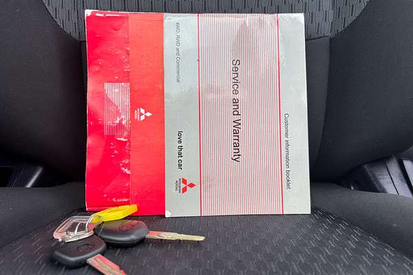 2013 Mitsubishi Outlander ES ZJ