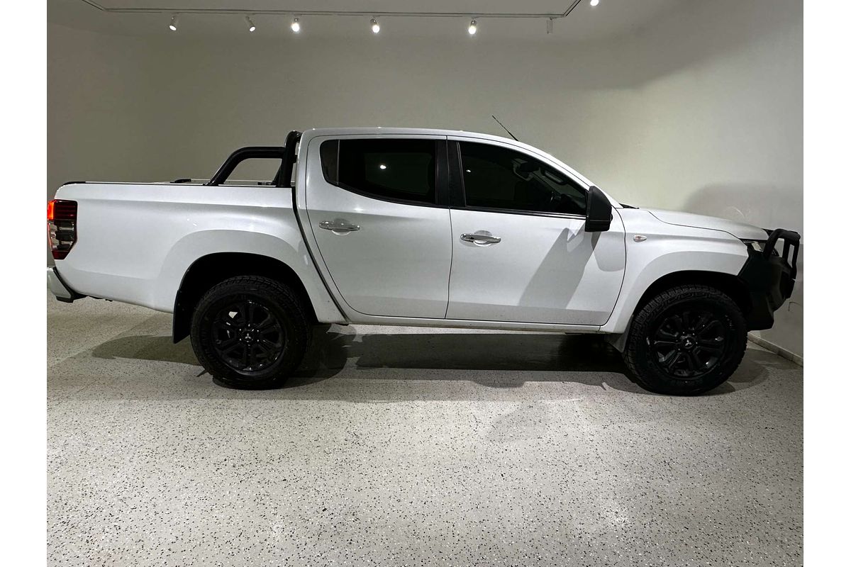 2020 Mitsubishi Triton GLX-R MR 4X4