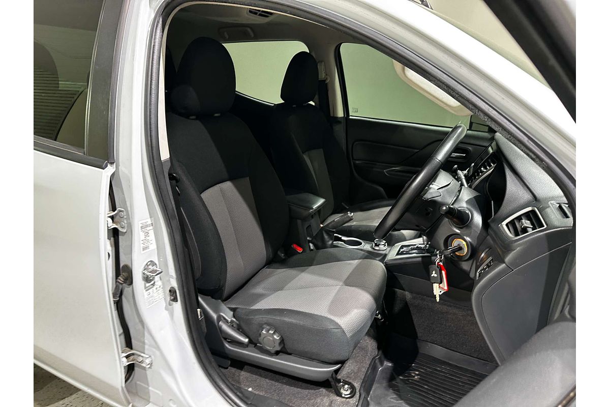 2020 Mitsubishi Triton GLX-R MR 4X4