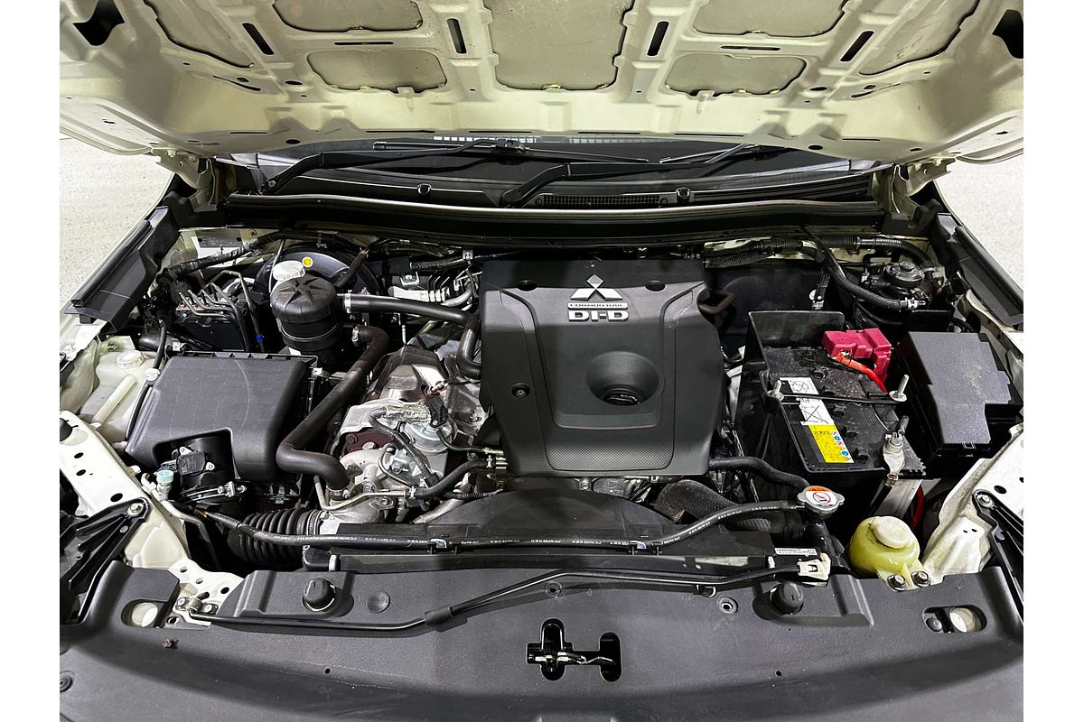 2020 Mitsubishi Triton GLX-R MR 4X4