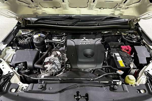 2020 Mitsubishi Triton GLX-R MR 4X4