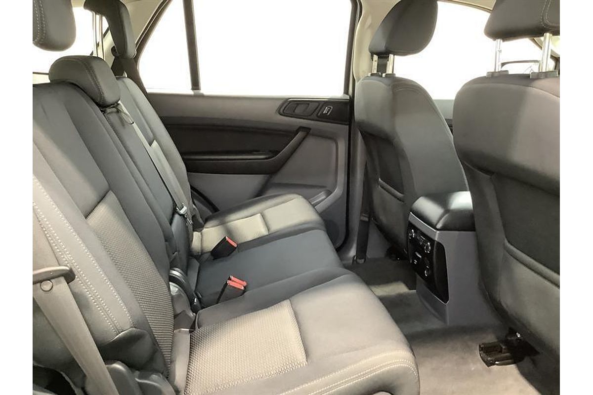 2017 Ford Everest Ambiente UA 3.2L