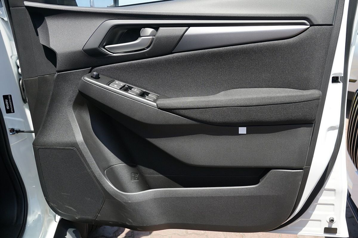 2025 Isuzu MU-X LS-M